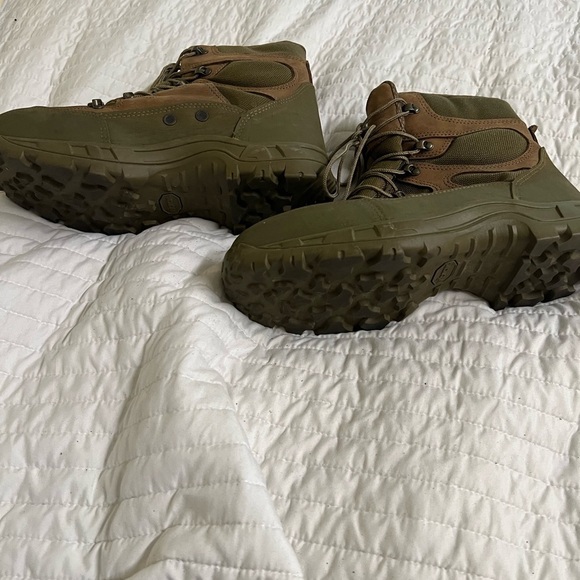 Belleville Combat Hiker Boots